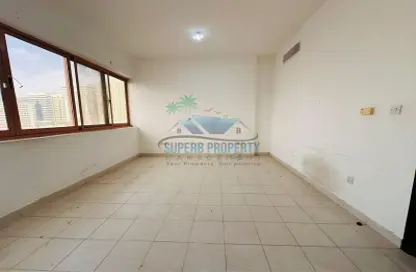 Apartment - 2 Bedrooms - 2 Bathrooms for rent in Al Falah Street - City Downtown - Abu Dhabi