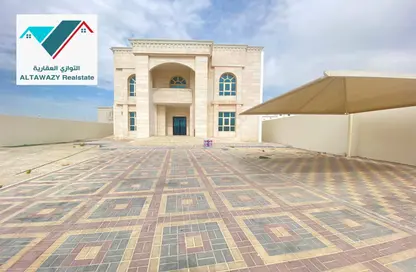 Villa - 6 Bedrooms for rent in Madinat Al Riyad - Abu Dhabi