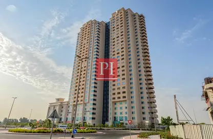 Shop - Studio - 1 Bathroom for rent in Al Rabia Tower - Majan - Dubai