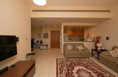 Apartment - 3 Bedrooms - 3 Bathrooms for rent in Al Ghaf 3 - Al Ghaf - Greens - Dubai