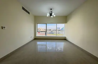 Apartment - 1 Bedroom - 2 Bathrooms for rent in Infinity Building - Sheikh Zayed Road - Dubai