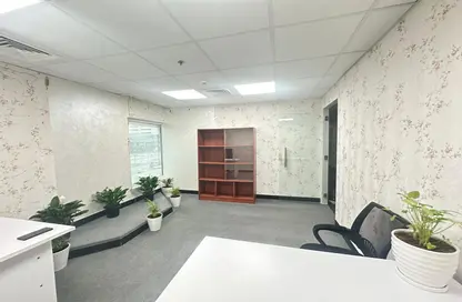 Business Centre - Studio - 1 Bathroom for rent in Al Rostamani Building - Port Saeed - Deira - Dubai