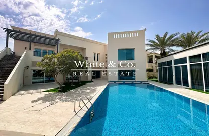 Villa - 5 Bedrooms - 7 Bathrooms for rent in Signature Villas - Emirates Hills Villas - Emirates Hills - Dubai