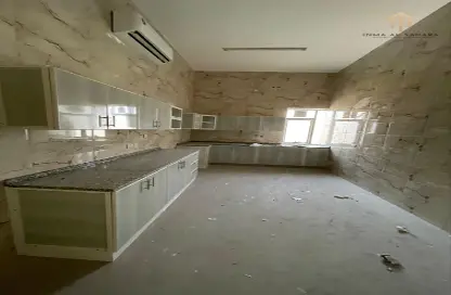 Apartment - 2 Bedrooms - 2 Bathrooms for rent in Al Rawdah Al Sharqiyah - Al Ain
