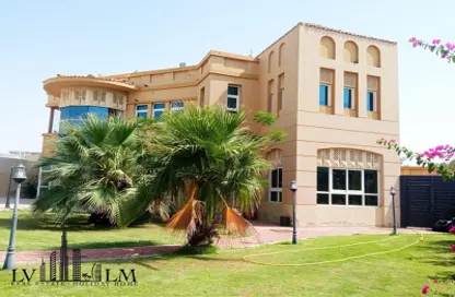 Villa - 5 Bedrooms for sale in Al Manara - Dubai