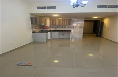 شقة - 1 حمام للايجار في قرية الجميرا سركل - دبي