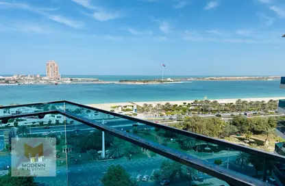 Apartment - 3 Bedrooms - 5 Bathrooms for rent in Al Sahel Tower 2 - Al Sahel Towers - Corniche Road - Abu Dhabi