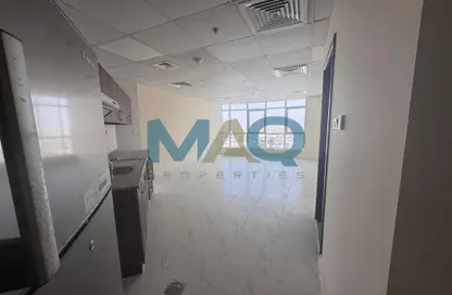 Apartment - 1 Bathroom for rent in RAK Tower - Al Seer - Ras Al Khaimah