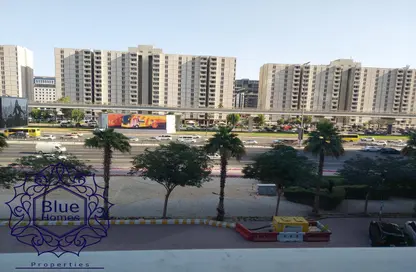 Full Floor - Studio - 4 Bathrooms for rent in Nassima Tower - Sheikh Zayed Road - Dubai