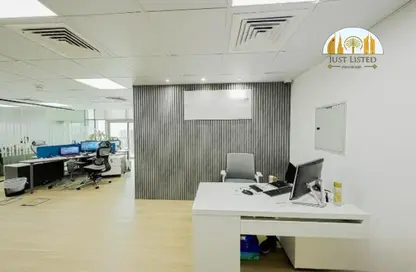 Office Space - Studio - 1 Bathroom for rent in Tiffany Tower - JLT Cluster W - Jumeirah Lake Towers - Dubai