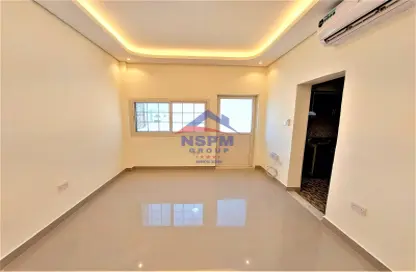 Apartment - 1 Bathroom for rent in Al Qubaisat - Al Mushrif - Abu Dhabi