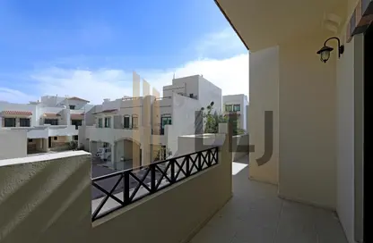 Villa - 4 Bedrooms - 5 Bathrooms for rent in Khalidiya Village - Al Khalidiya - Abu Dhabi