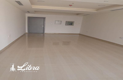 Office Space - Studio - 1 Bathroom for sale in Tamani Art Tower - Business Bay - Dubai