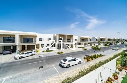 Townhouse - 3 Bedrooms - 4 Bathrooms for sale in The Cedars - Yas Acres - Yas Island - Abu Dhabi