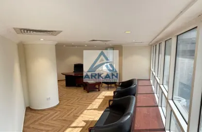 Business Centre - Studio - 3 Bathrooms for rent in Royal House - Hor Al Anz - Deira - Dubai