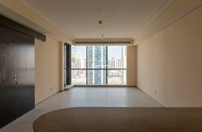 Apartment - 2 Bedrooms - 2 Bathrooms for sale in Goldcrest Views 2 - JLT Cluster J - Jumeirah Lake Towers - Dubai