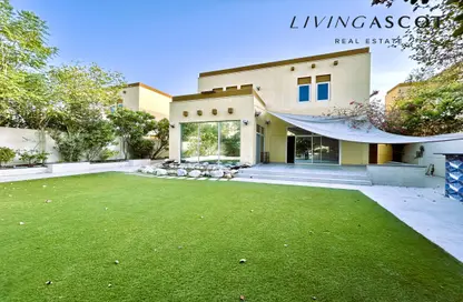 Villa - 4 Bedrooms - 4 Bathrooms for rent in Heritage - Jumeirah Park - Dubai