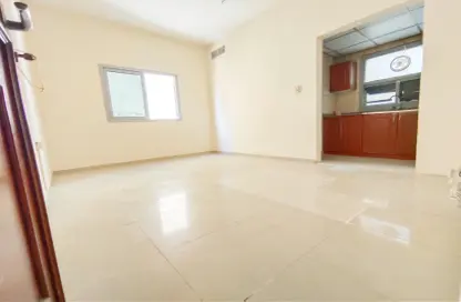 Apartment - 1 Bathroom for rent in Muwaileh 3 Building - Muwaileh - Sharjah