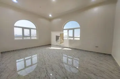 Compound - 5 Bedrooms for sale in Shakhbout City - Abu Dhabi