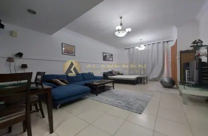 Apartment - 1 Bathroom for rent in Lavender 1 - Emirates Gardens 1 - Jumeirah Village Circle - Dubai