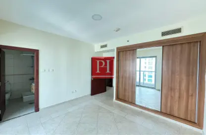 Apartment - 2 Bedrooms - 3 Bathrooms for sale in Princess Tower - Dubai Marina - Dubai