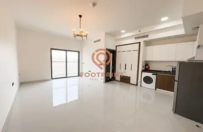 Apartment - 1 Bathroom for rent in Lawnz by Danube Block 2 - Lawnz by Danube - International City - Dubai