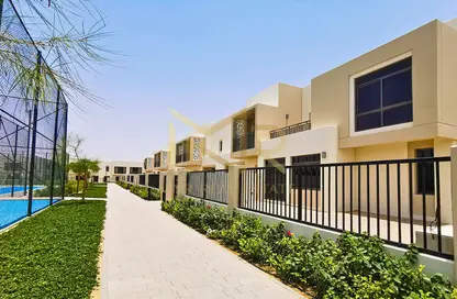 Townhouse - 4 Bedrooms - 5 Bathrooms for sale in Noor Townhouses - Town Square - Dubai