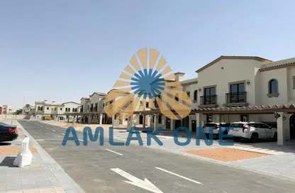 Townhouse - 2 Bedrooms - 3 Bathrooms for rent in Bloom Living - Zayed City (Khalifa City C) - Khalifa City - Abu Dhabi