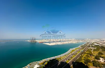 Apartment - 2 Bedrooms - 4 Bathrooms for rent in Al Reef Tower - Corniche Road - Abu Dhabi