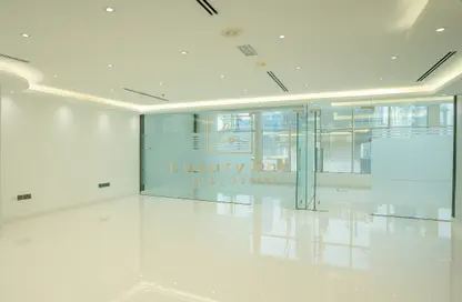 Office Space - Studio - 1 Bathroom for rent in Clover Bay Tower - Business Bay - Dubai