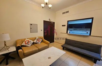 Apartment - 1 Bedroom - 1 Bathroom for rent in Mazaya 22 - Queue Point - Dubai Land - Dubai