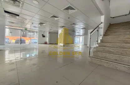 Show Room - Studio - 2 Bathrooms for rent in Vision Twin Towers - Al Najda Street - Abu Dhabi