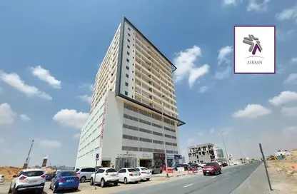 Apartment - 1 Bathroom for sale in Smart Tower 1 - Al Amerah - Ajman