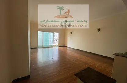 Apartment - 3 Bedrooms - 4 Bathrooms for rent in Al Taawoon Tower 2 - Al Taawoon Towers - Al Khan - Sharjah