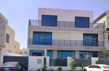 Villa - 5 Bedrooms - 6 Bathrooms for sale in Hoshi 1 - Hoshi - Al Badie - Sharjah