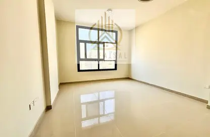 Apartment - 1 Bedroom - 2 Bathrooms for rent in Muwailih Building - Muwaileh - Sharjah