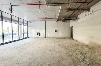 Shop - Studio for rent in Phase 1 - Dubai Investment Park (DIP) - Dubai