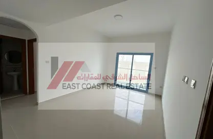 Apartment - 1 Bedroom - 1 Bathroom for rent in Downtown Fujairah - Fujairah