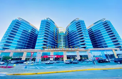 Apartment - 2 Bedrooms - 3 Bathrooms for rent in Al Sahel Tower 2 - Al Sahel Towers - Corniche Road - Abu Dhabi