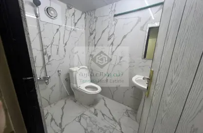 Apartment - 1 Bathroom for rent in Al Mowaihat 2 - Al Mowaihat - Ajman