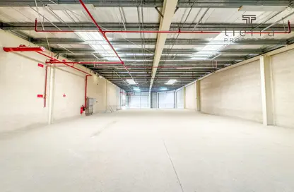 Warehouse - Studio - 1 Bathroom for rent in Phase 1 - Dubai Investment Park (DIP) - Dubai