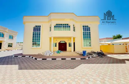 Villa - 5 Bedrooms - 6 Bathrooms for rent in Falaj Hazzaa - Al Ain