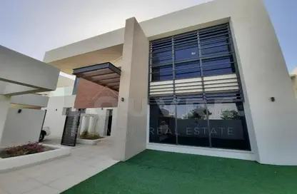 Villa - 4 Bedrooms - 7 Bathrooms for rent in West Yas - Yas Island - Abu Dhabi