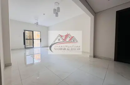 Apartment - 2 Bedrooms - 3 Bathrooms for rent in Muwaileh 29 Building - Muwaileh - Sharjah