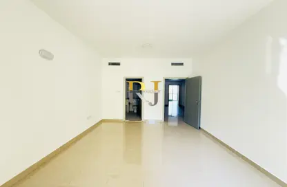 Apartment - 4 Bedrooms - 3 Bathrooms for rent in Mankhool Building - Mankhool - Bur Dubai - Dubai