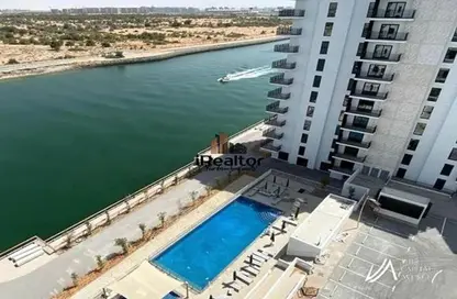 Apartment - 1 Bathroom for rent in Waters Edge - Yas Island - Abu Dhabi