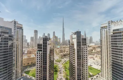 Apartment - 3 Bedrooms - 3 Bathrooms for rent in Elite Downtown Residence - Downtown Dubai - Dubai