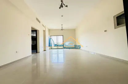 Apartment - 2 Bedrooms - 3 Bathrooms for rent in Al Khair Building - Dubai Silicon Oasis - Dubai