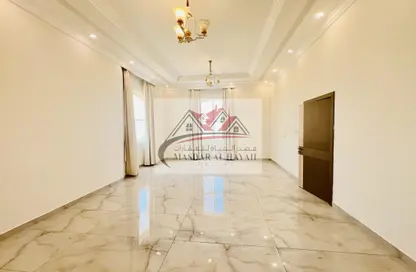 Villa - 5 Bedrooms for rent in Al Rahmaniya 6 - Al Rahmaniya - Sharjah