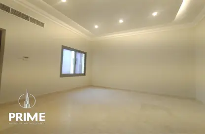 Apartment - 1 Bathroom for rent in Al Mushrif Villas - Al Mushrif - Abu Dhabi